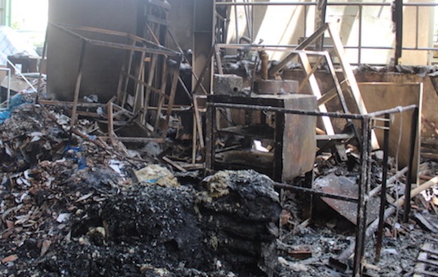 Hiện trường vụ cháy kéo dài 26 giờ tại Cần Thơ, bê tông, sắt thép biến dạng dưới sức nóng - Ảnh 8.