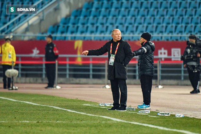 HLV Park Hang-seo: Việt Nam muốn đá như Barca, nhưng cầu thủ không biết 1 điều quan trọng - Ảnh 1.