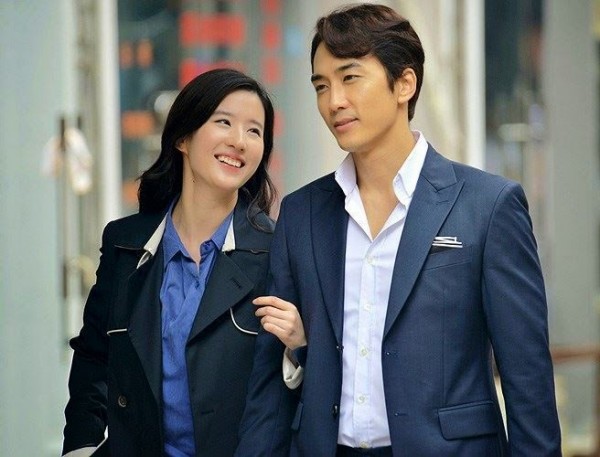 3 năm hò hẹn, chuyện tình Song Seung Hun - Lưu Diệc Phi kết thúc buồn như phim Third Love - Ảnh 2.