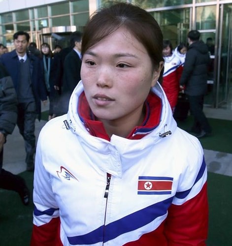 Cận cảnh các cô gái Triều Tiên đội hockey nữ vừa đặt chân lên Hàn Quốc - Ảnh 12.