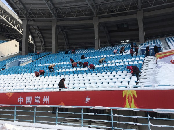 Còn vài tiếng nữa nhưng các fan tại Thường Châu đã sốt sắng, chuẩn bị ‘cháy’ hết mình với U23 Việt Nam! - Ảnh 6.