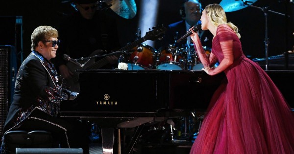 Grammy: Nhìn Gaga và P!nk diễn xuất thần, fan phẫn nộ vì Ed Sheeran lấy hết giải - Ảnh 13.