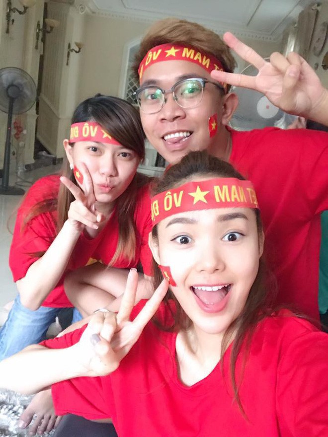 Chưa bao giờ street style của các người đẹp Việt lại ngập tràn cờ đỏ sao vàng như tuần vừa rồi - Ảnh 8.
