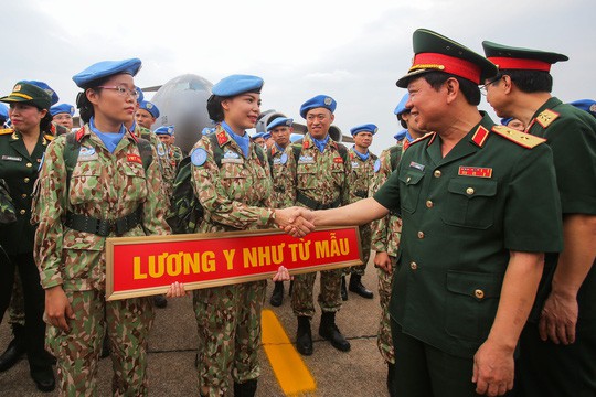 Những bóng hồng quân y Việt Nam sang châu Phi gìn giữ hòa bình - Ảnh 11.