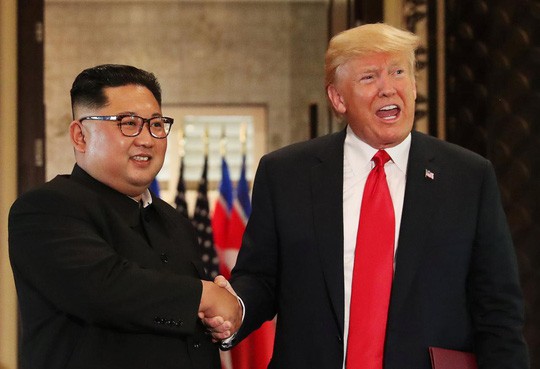 Ông Trump muốn mời ông Kim tới khu nghỉ dưỡng riêng - Ảnh 1.