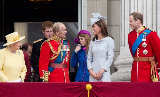 Mối quan hệ đặc biệt giữa Công nương Kate với thành viên quyền lực nhất nhì Hoàng gia Anh này khiến bà Camilla vừa ngưỡng mộ vừa ghen tị - Ảnh 8.