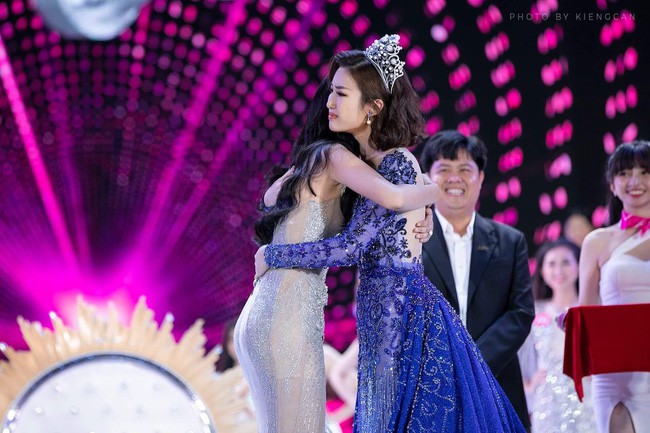 Hoa hậu Đỗ Mỹ Linh tiết lộ về bữa ăn tối thân mật cùng tân Hoa hậu Trần Tiểu Vy - Ảnh 1.