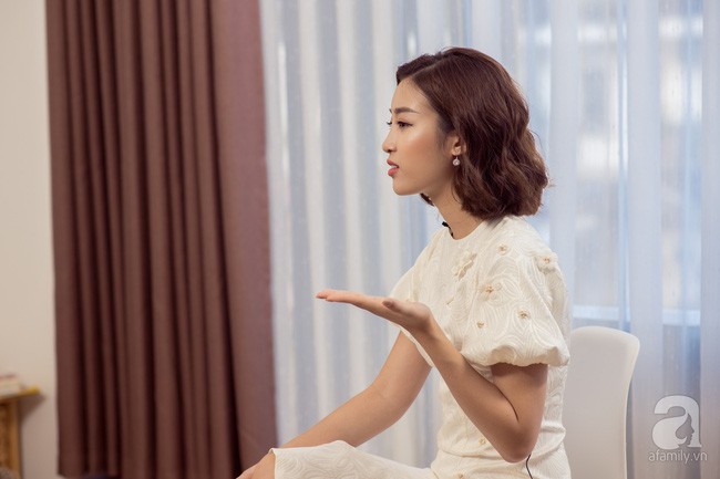 Hoa hậu Đỗ Mỹ Linh tiết lộ về bữa ăn tối thân mật cùng tân Hoa hậu Trần Tiểu Vy - Ảnh 3.