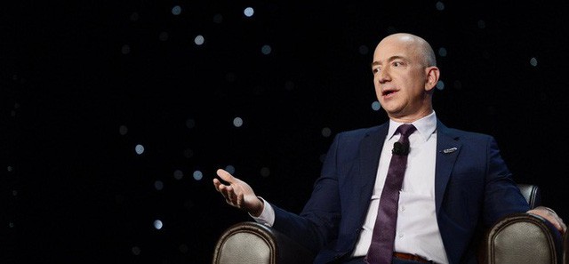  Theo người giàu nhất thế giới Jeff Bezos, chỉ cần hỏi 1 câu này để biết bạn có thông minh không  - Ảnh 1.