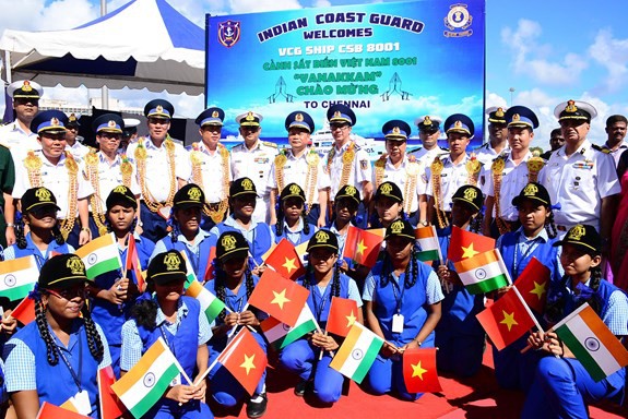 Những khoảnh khắc tàu Cảnh sát biển Việt Nam lần đầu đến thăm Ấn Độ - Ảnh 3.