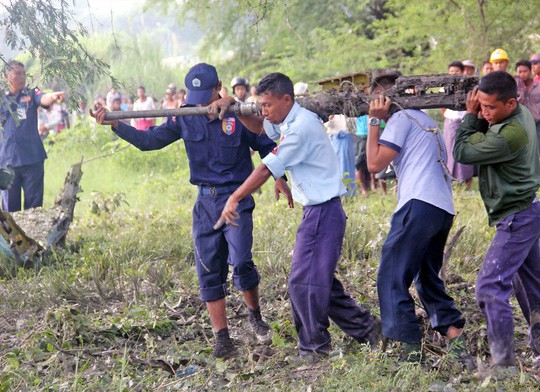 Myanmar: Rơi cùng lúc 2 chiến đấu cơ Trung Quốc sản xuất, 3 người chết - Ảnh 3.