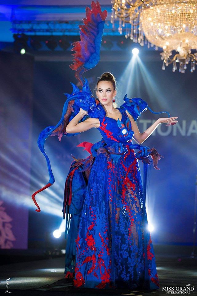 Chính thức: Phương Nga đứng thứ 2 trong 5 bộ trang phục dân tộc được bình chọn nhiều nhất tại Miss Grand International 2018 - Ảnh 5.