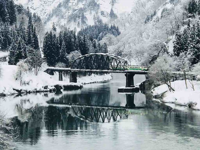 Tadami Line: Chuyến tàu hỏa nhỏ xinh nhất Nhật Bản, đi qua 4 mùa là 4 khung trời khác nhau - Ảnh 21.