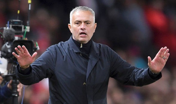 Không phải ai khác, chính Mourinho đang là đại dịch ở Man United - Ảnh 4.