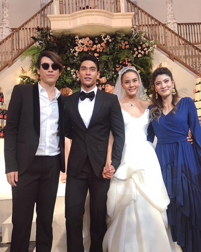 Choáng ngợp hôn lễ mỹ nhân thị phi nhất Thái Lan và chồng kém 10 tuổi, nhưng hoành tráng nhất là dàn siêu sao đến dự - Ảnh 12.