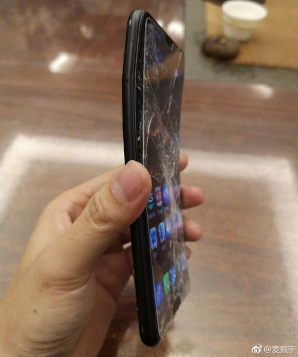 Chuyện thật khó tin: Huawei P20 vẫn sống sót, mở khóa gương mặt, vào mạng trơn tru sau khi rơi từ độ cao 50 mét - Ảnh 3.