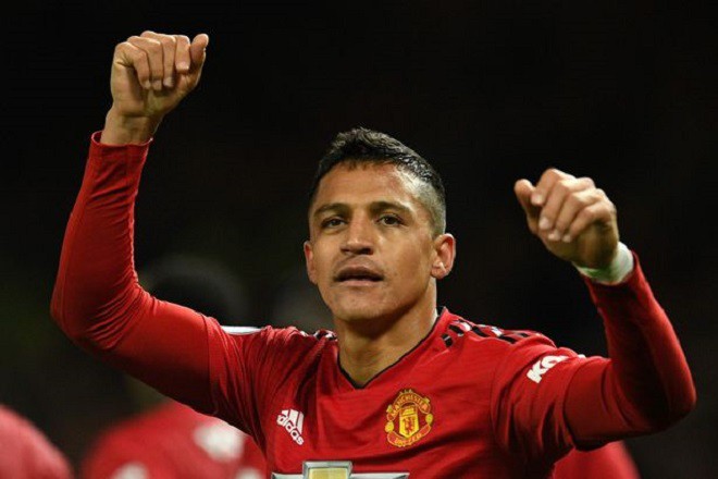 Mất chỗ đứng tại M.U, Alexis Sanchez tìm đường tháo chạy sang Pháp - Ảnh 2.