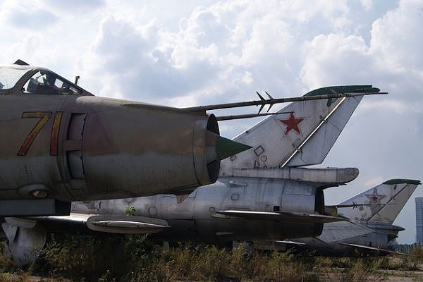 [ẢNH] Ngạc nhiên trước nghĩa địa máy bay quân sự cực lớn ngay giữa thủ đô nước Nga - Ảnh 5.