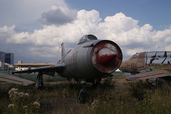 [ẢNH] Ngạc nhiên trước nghĩa địa máy bay quân sự cực lớn ngay giữa thủ đô nước Nga - Ảnh 11.