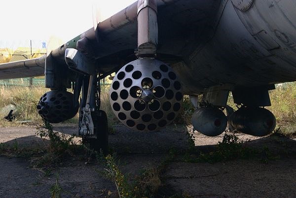 [ẢNH] Ngạc nhiên trước nghĩa địa máy bay quân sự cực lớn ngay giữa thủ đô nước Nga - Ảnh 12.