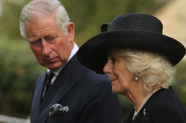 Lần đầu hé lộ nguyên nhân thực sự khiến bà Camilla bị chồng đuổi ra khỏi cung điện, xuất phát từ mặc cảm tội lỗi với Công nương Diana - Ảnh 1.