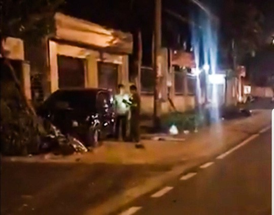 Phó công an thị xã ở Bình Phước đi ô tô gây tai nạn liên hoàn khiến 2 người nhập viện - Ảnh 1.