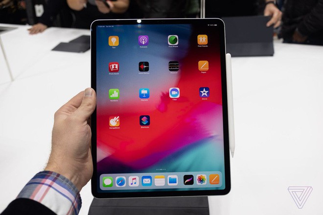 Cận cảnh iPad Pro mới, chiếc tablet có thiết kế toàn màn hình của Apple - Ảnh 5.