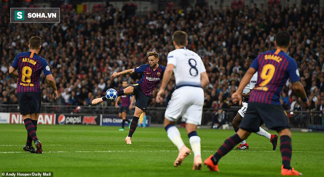 2 lần sút trúng cột dọc, Messi vẫn giúp Barca đánh bại Tottenham trong mưa bàn thắng - Ảnh 1.