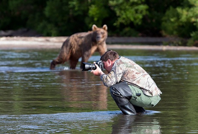 Nếu bạn thắc mắc tại sao các nhiếp ảnh gia lại chụp được những bức ảnh thiên nhiên, động vật đẹp đến kinh ngạc thì đây là câu trả lời - Ảnh 27.