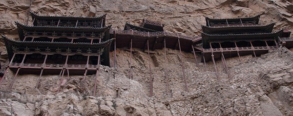 Khám phá ngôi chùa treo huyền bí ngàn năm tuổi ở Trung Quốc - Ảnh 6.