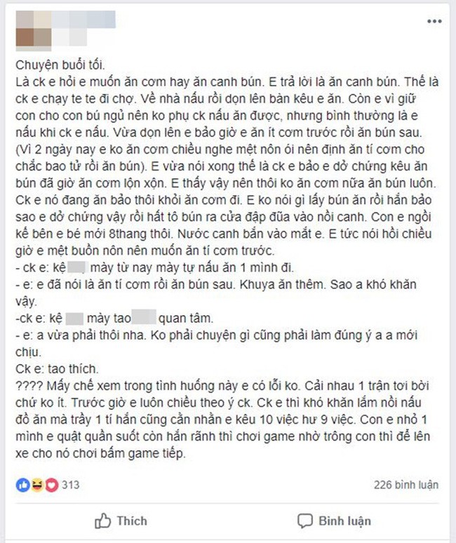 Góc đỏng đảnh: Nhờ chồng nấu bún xong lại đòi ăn cơm, vợ trẻ bị dân mạng mắng tới tấp - Ảnh 1.