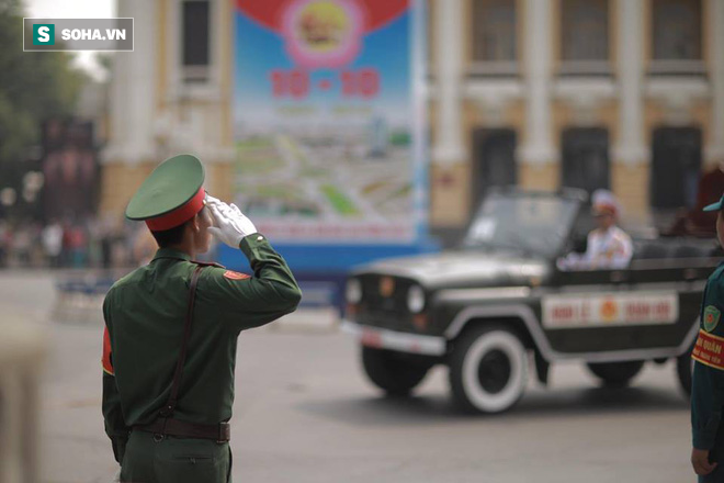 Linh xa đưa di hài cố Tổng bí thư Đỗ Mười về tới quê nhà - Ảnh 6.