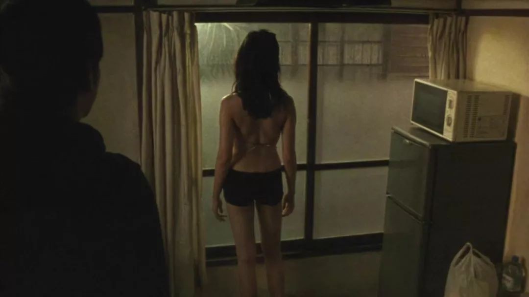 Tình cũ là Hoa hậu của Châu Tinh Trì: Bị chồng đại gia tung ảnh nóng, U50 vẫn đẹp bốc lửa - Ảnh 6. Tình cũ là Hoa hậu của Châu Tinh Trì: Bị chồng đại gia tung ảnh nóng, U50 vẫn đẹp bốc lửa - Ảnh 6.