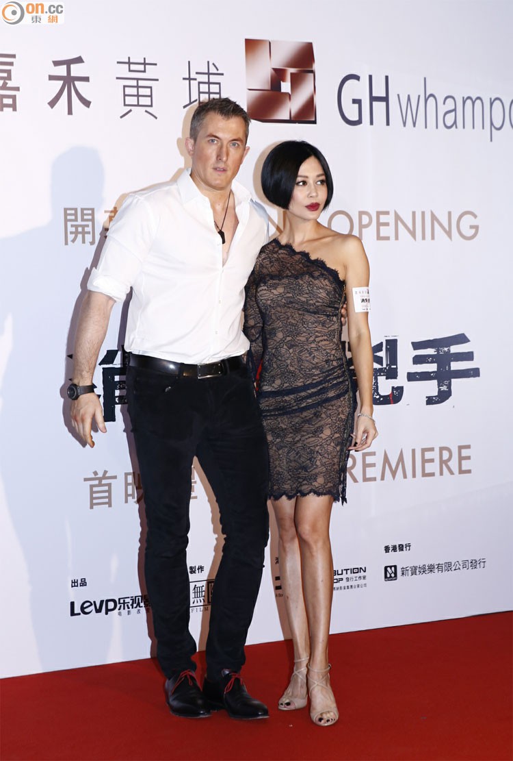 Tình cũ là Hoa hậu của Châu Tinh Trì: Bị chồng đại gia tung ảnh nóng, U50 vẫn đẹp bốc lửa - Ảnh 14. Tình cũ là Hoa hậu của Châu Tinh Trì: Bị chồng đại gia tung ảnh nóng, U50 vẫn đẹp bốc lửa - Ảnh 14.