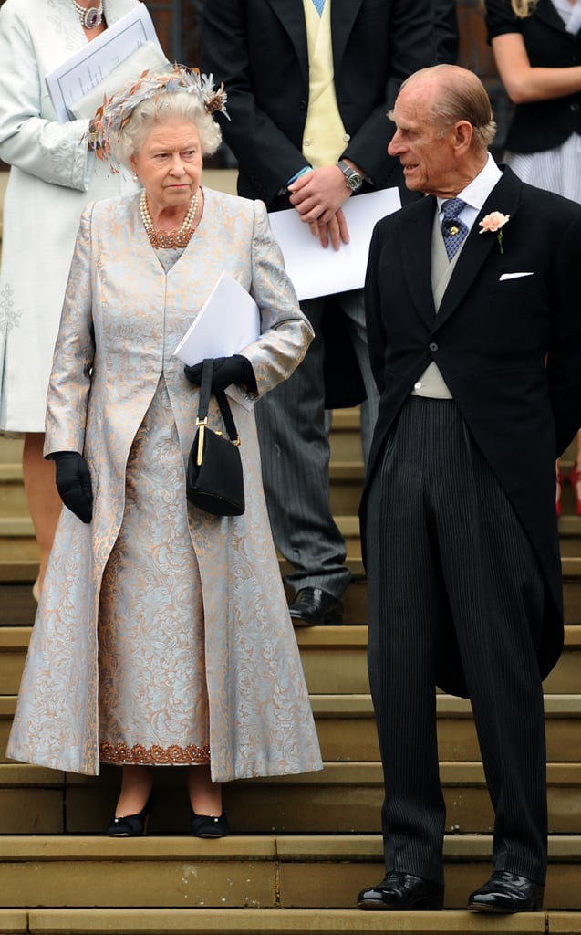 Liên tục thay đổi màu sắc trang phục, duy chỉ có món đồ này là Nữ hoàng Anh hết mực chung tình từ thời trẻ đến tận bây giờ - Ảnh 8.