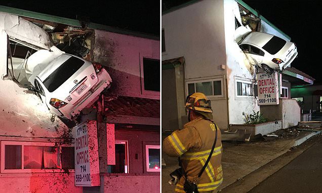 24h qua ảnh: Ô tô mất lái, bay lên cao cắm vào tầng 2 tòa nhà ở Mỹ - Ảnh 3.