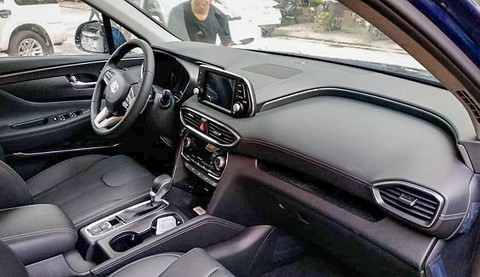 Vừa ra mắt, Hyundai SantaFe 2019 đã ‘gây bão’ bởi những tính năng này - Ảnh 2.