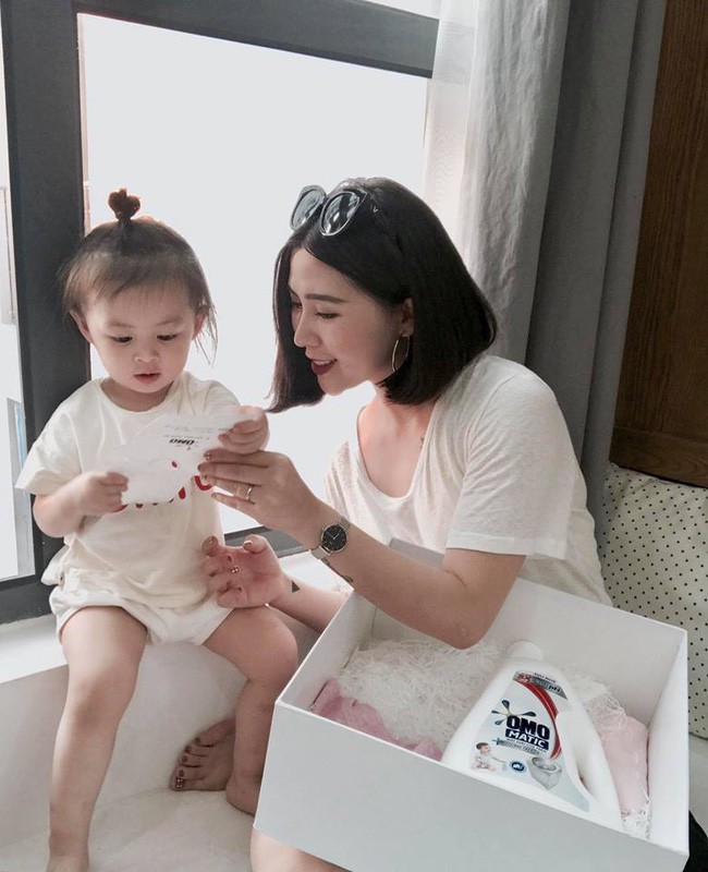 Top 7 hot mom nổi tiếng nhất MXH Việt: Người sở hữu nhà sang, xe xịn hàng chục tỷ, người nhan sắc lộng lẫy đáng ngưỡng mộ - Ảnh 18.