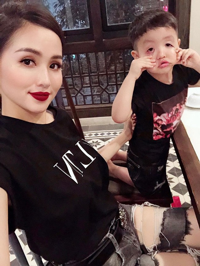 Top 7 hot mom nổi tiếng nhất MXH Việt: Người sở hữu nhà sang, xe xịn hàng chục tỷ, người nhan sắc lộng lẫy đáng ngưỡng mộ - Ảnh 23.