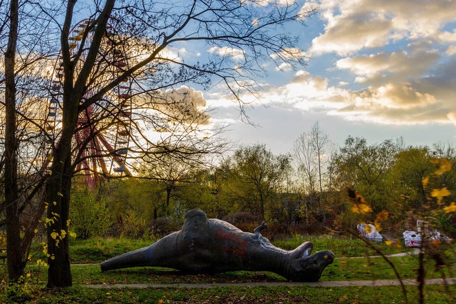 Spreepark: Từng là công viên giải trí hàng đầu nước Đức, lụi bại sau khi rơi vào tay trùm thuốc phiện rồi bị bỏ hoang suốt 16 năm qua - Ảnh 14.