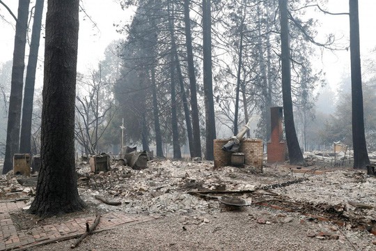 Cháy rừng California: Hơn 600 người mất tích, tăng gấp đôi chỉ sau 1 đêm - Ảnh 2.