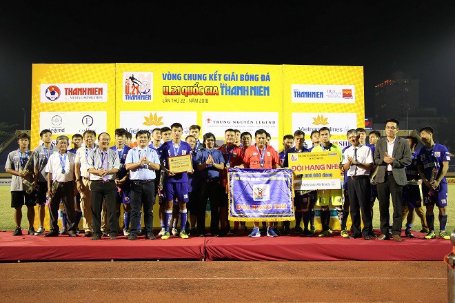 Sao U23 Việt Nam tỏa sáng giúp Hà Nội vô địch, làm quà chia tay thầy Quang Hải - Ảnh 1.
