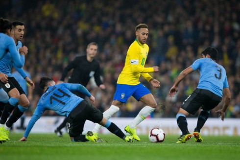 Neymar lập công, Brazil nối dài mạch thắng trước Uruguay - Ảnh 1.