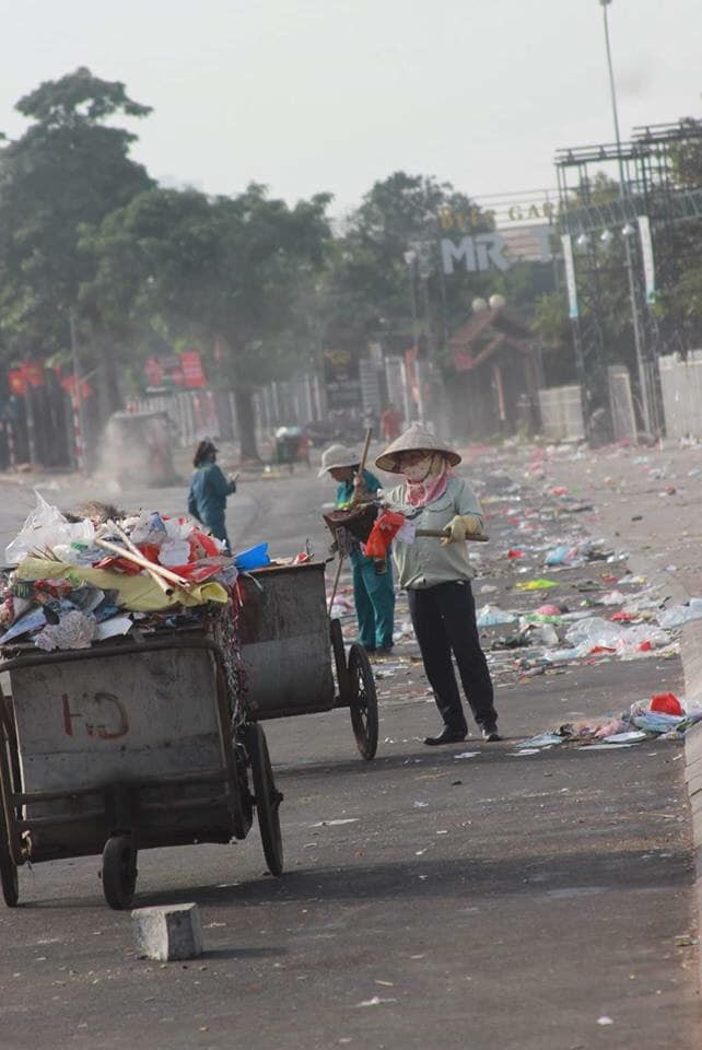 Nỗi buồn đọng lại sau chiến thắng của ĐT Việt Nam trên sân Mỹ Đình - Ảnh 3.