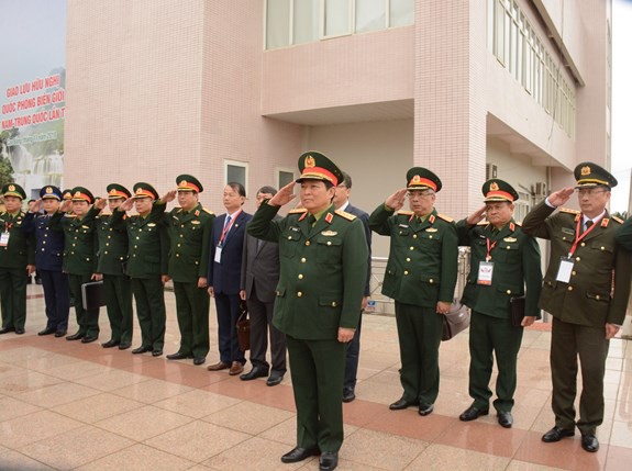 Giao lưu hữu nghị quốc phòng biên giới Việt-Trung lần thứ 5 chính thức bắt đầu - Ảnh 1.