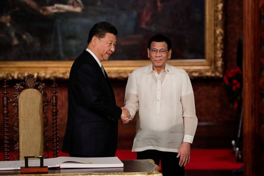 Philippines ký thỏa thuận thăm dò dầu khí với Trung Quốc - Ảnh 2.