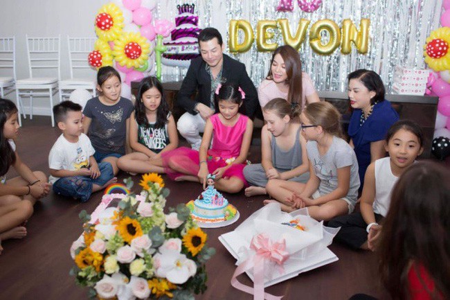 Sau 4 năm ly hôn, vợ chồng Trương Ngọc Anh vẫn cùng nhau tụ tập tổ chức sinh nhật 10 tuổi cho con gái yêu - Ảnh 3.