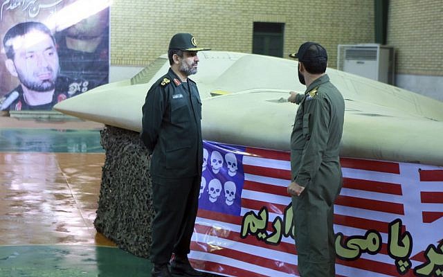 Tướng Iran đanh thép cảnh báo: Toàn bộ tàu sân bay Mỹ đã nằm trong tầm ngắm! - Ảnh 1.