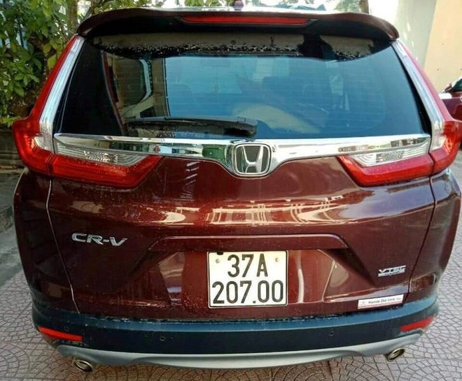 Trung tá CA nói bị vợ trách vì đi xe Honda CRV biển giả, hơn 1 tỷ đồng mua xe là nhờ bạn bè - Ảnh 1.