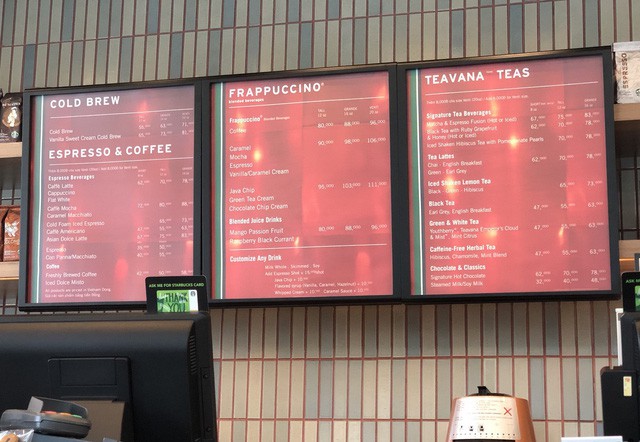 Bán đắt, bị ông chủ Trung Nguyên chê nhưng Starbucks Việt Nam vẫn bỏ xa nhiều đối thủ và ngày càng ăn nên làm ra - Ảnh 2.